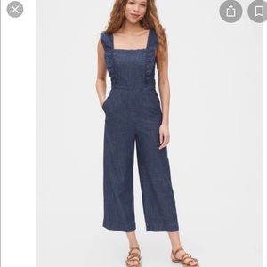GAP women’s denim ruffled, wide leg jumpsuit